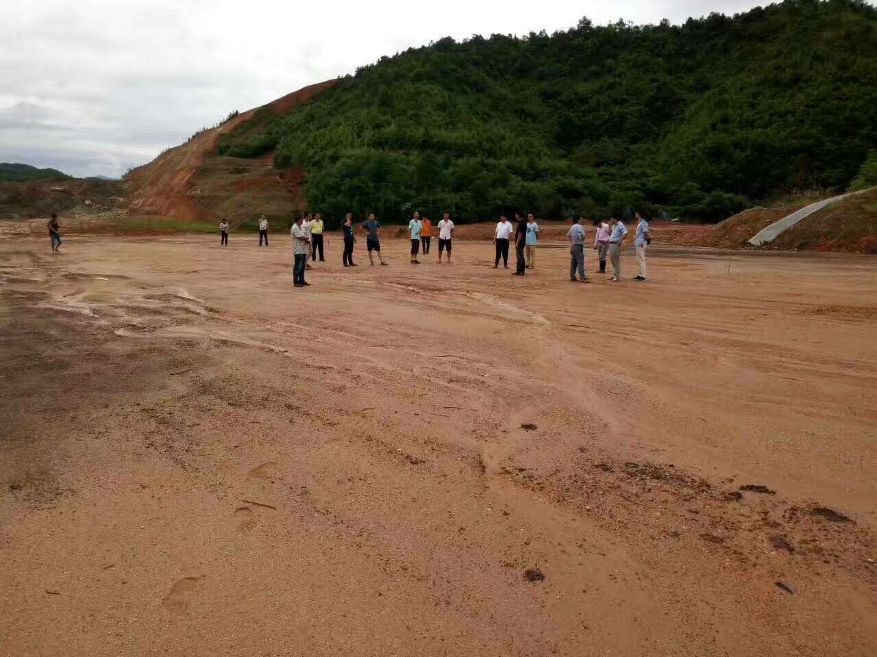 2017年6月14日南平市武夷新区新岭片区一期场地平整及支路网工程-4#地块二标段场地平整工程验收