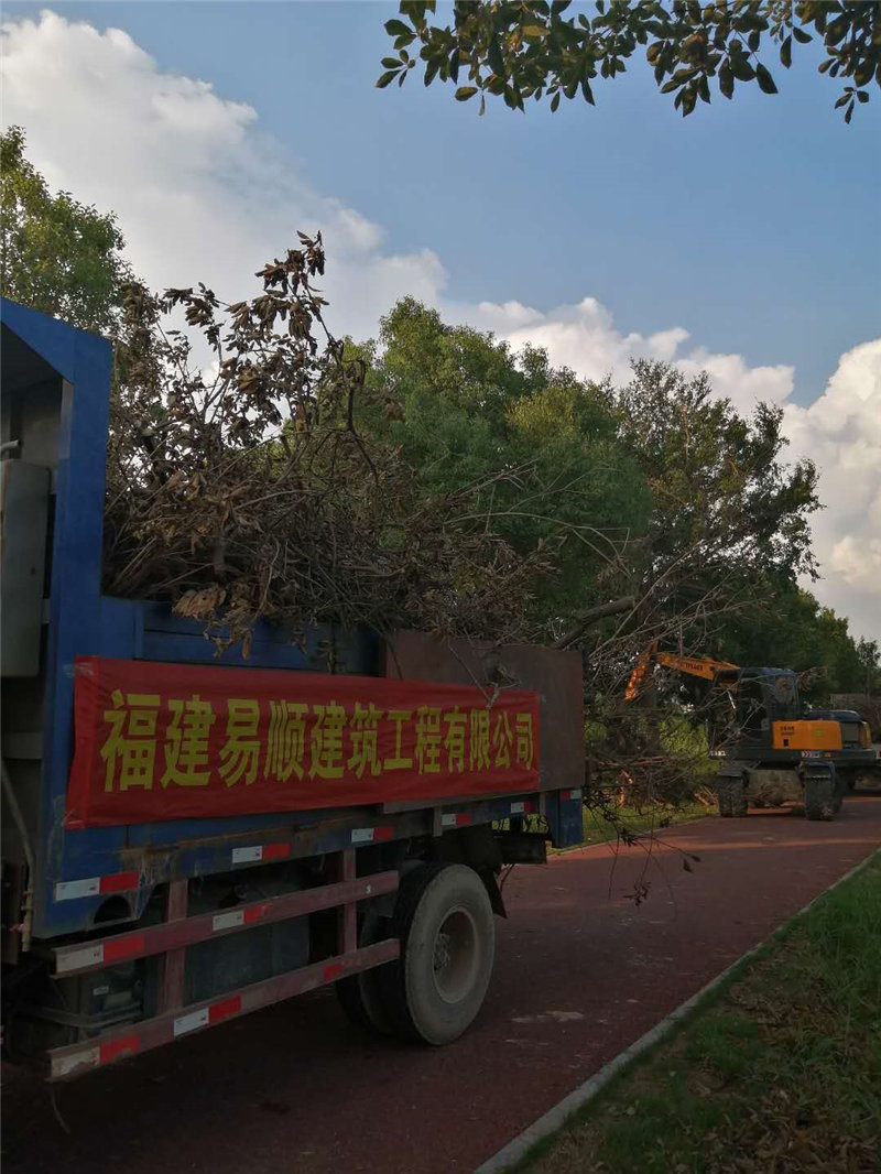 福建易顺建筑工程有限公司参加抢险救灾活动