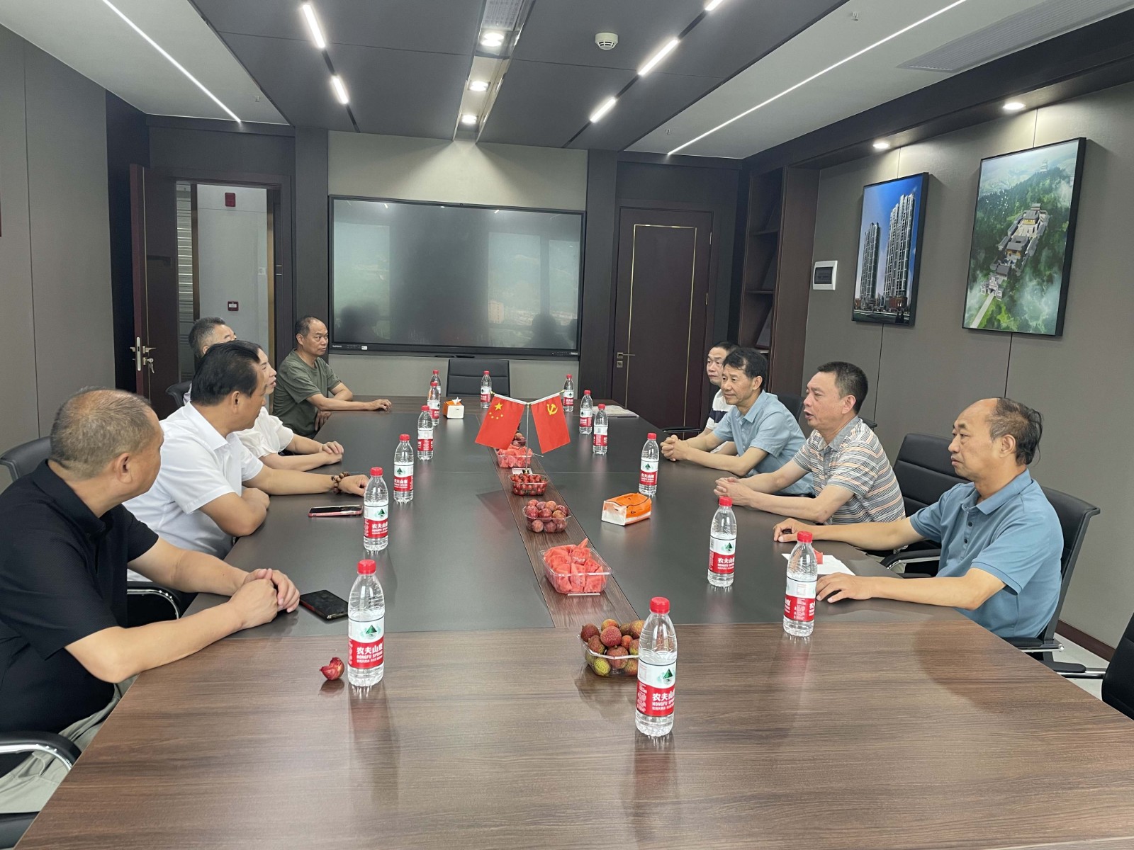 易顺建工集团有限公司荣获南平市企业与企业家联合会四届理事会“常务副会长”荣誉称号